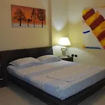 Апартаменты Spacious Family In The Centre Of Тирана