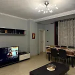 Апартаменты Spacious Family In The Centre Of *