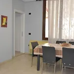 Spacious Family In The Centre Of Апартаменты Тирана