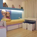 Spacious Family In The Centre Of *