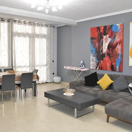 Apartmán Spacious Family In The Centre Of