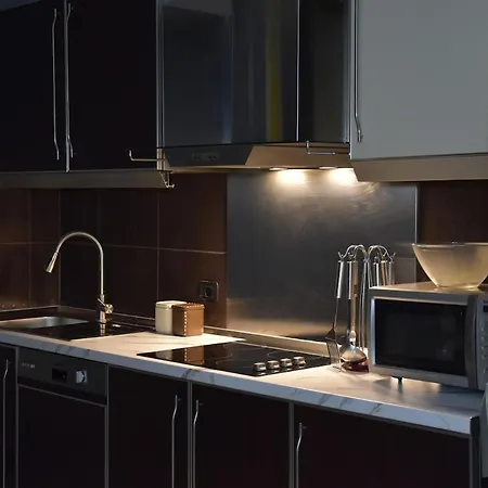 Spacious Family In The Centre Of Apartment